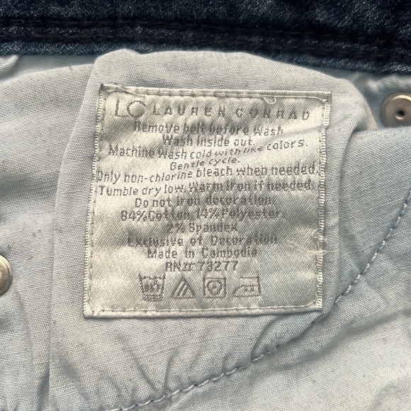 Jeans - Picture 4 of 4